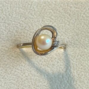 Elegant Pearl and Diamond and Sterling Silver Ring -size 7